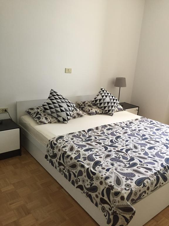 Allure Apartments Пиран Экстерьер фото